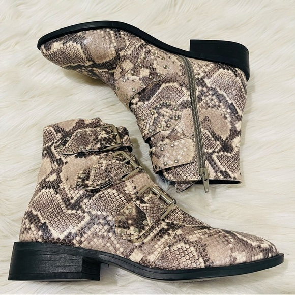 Women’s Steven by Steven Madden Harmon Snake Print Moto Boots 9 US! - Picture 13 of 14